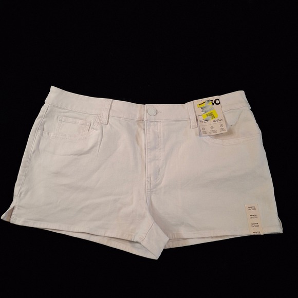 SO Pants - SO‎ Womens Plus Size 16 35W White Stretch Denim High Rise Shorts 2.5" Inseam